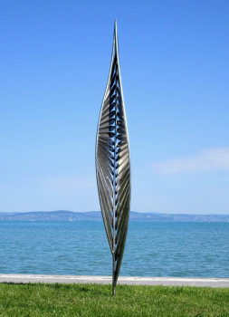 Rusty garden sculpture 400 cm